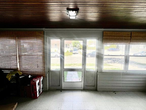 4th image of 309 Franklin Ave