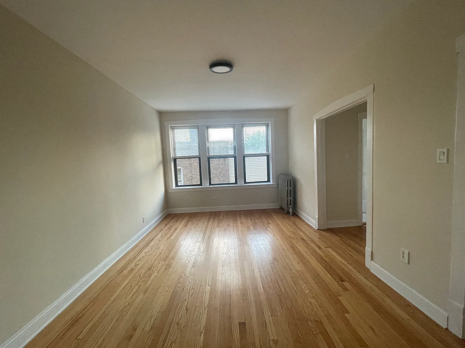 Studio, 400 sqft, $1,095 — Photo 3