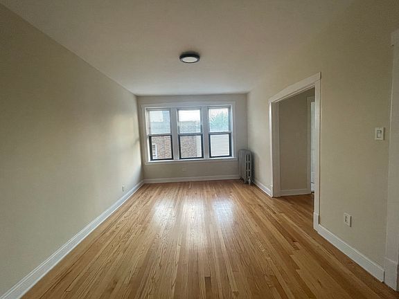 3rd image of 3106 N Haussen Ct #2E