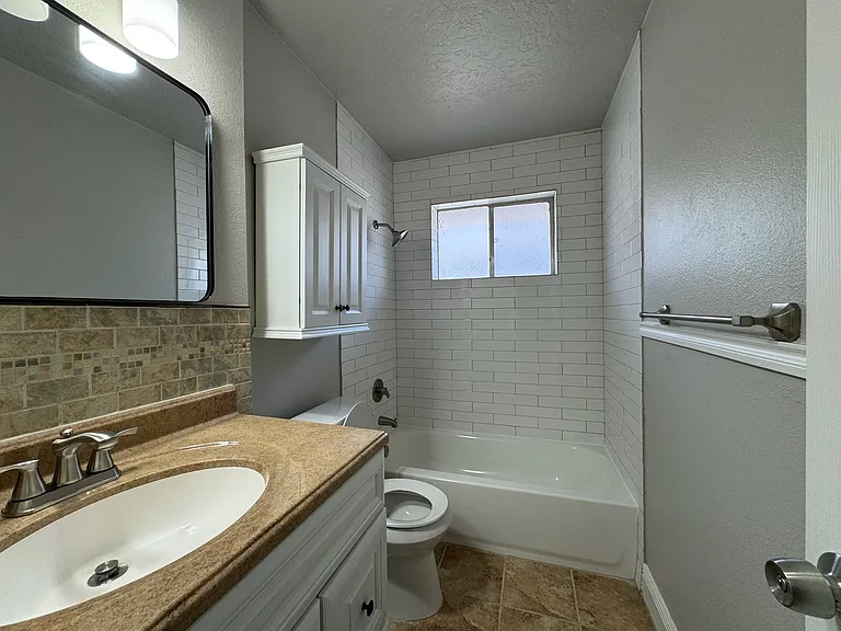 3114 Kleinmann Ave — Photo 10