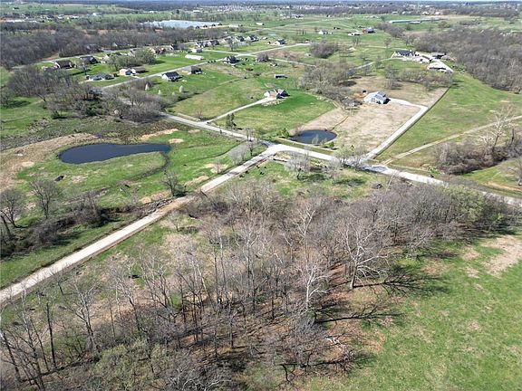 4th image of NE Duke Hill Rd