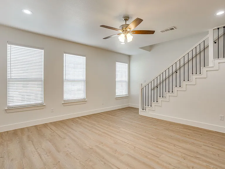 3211 Forest Park Blvd — Photo 21