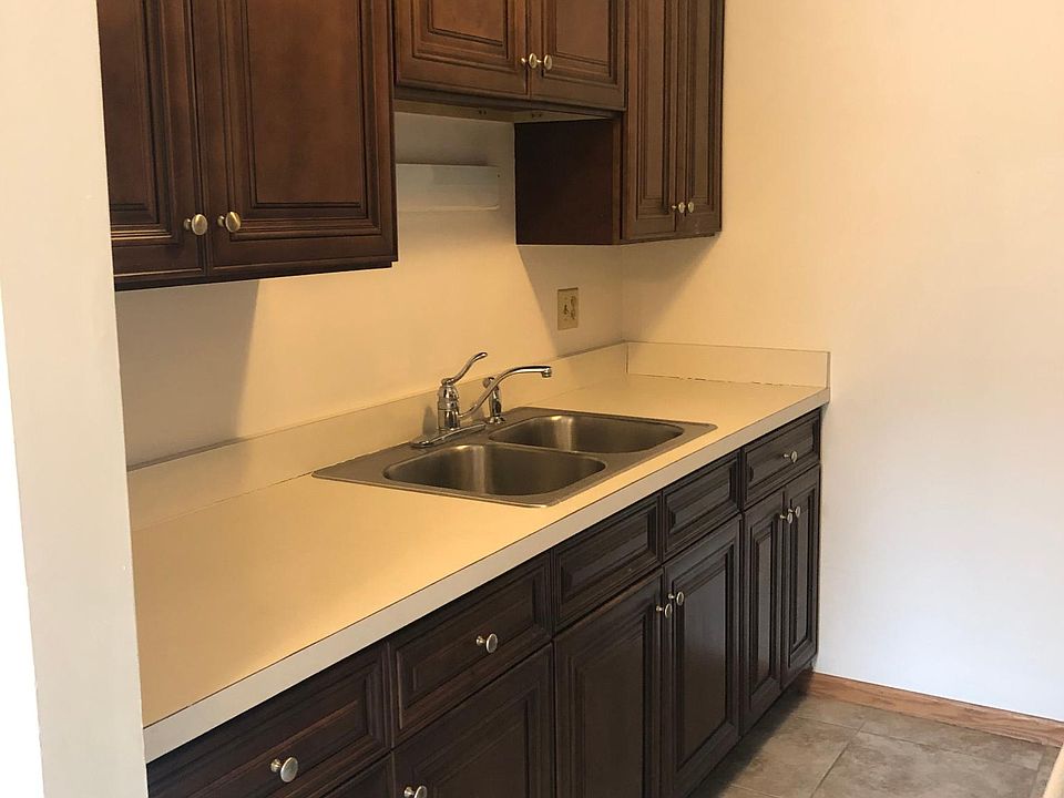1st image of 1005 Quail Dr #202