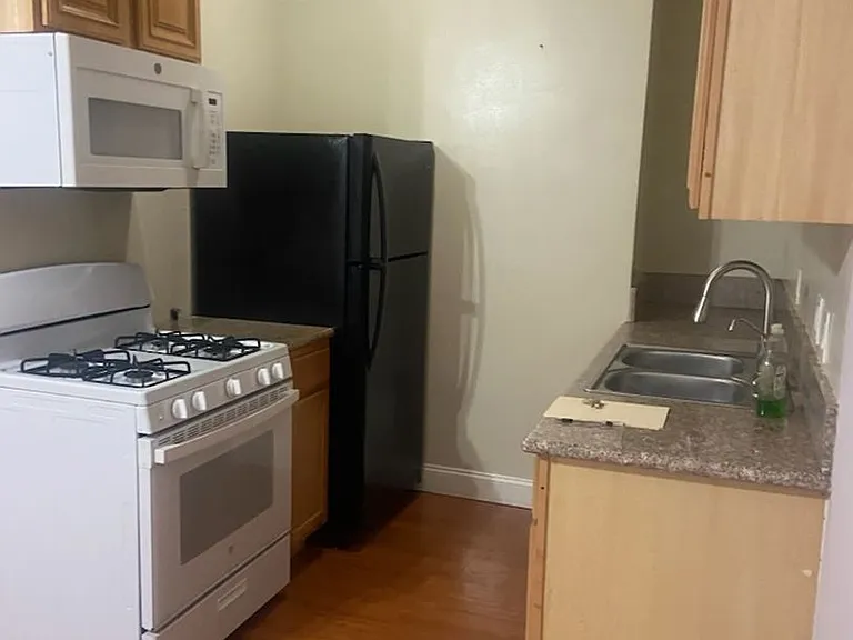 117 S Isabel St — Photo 26