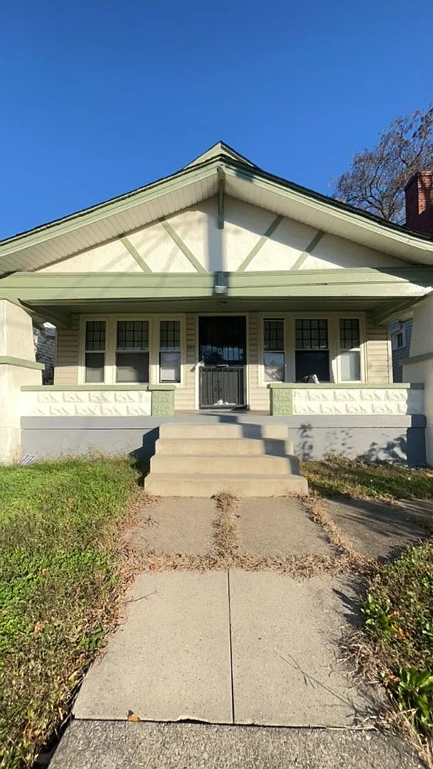 803 S 35th St photo 1