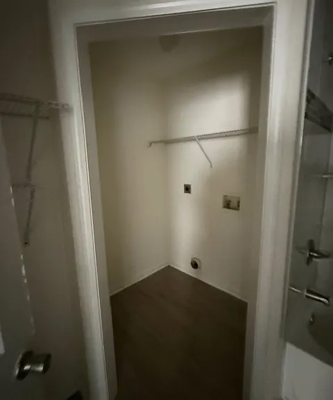 laundry area: washer-dryer hookup
