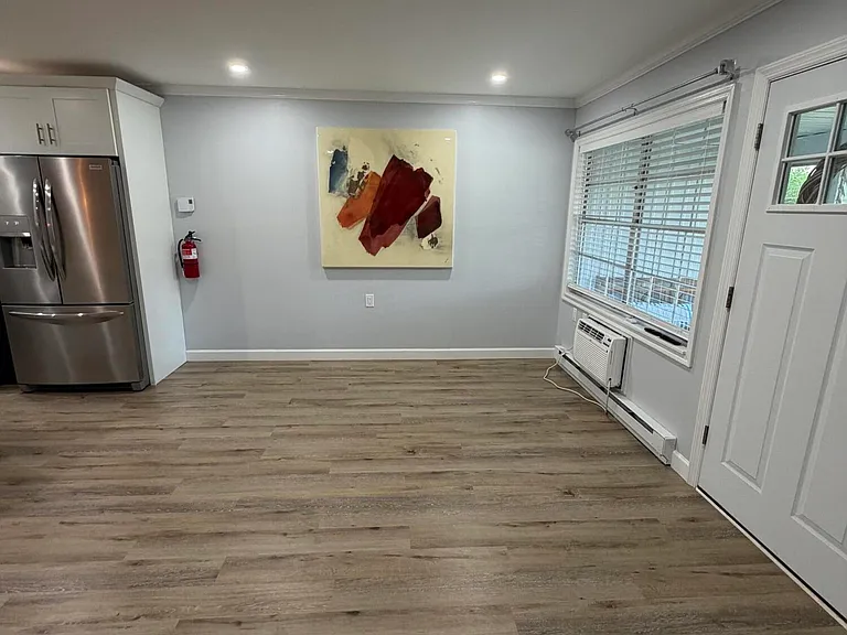 533 E Dartmoor Ct — Photo 11