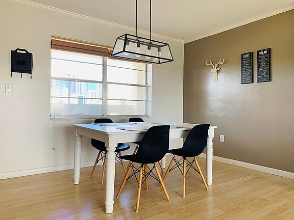 3rd image of 220 Kings Point Dr #5