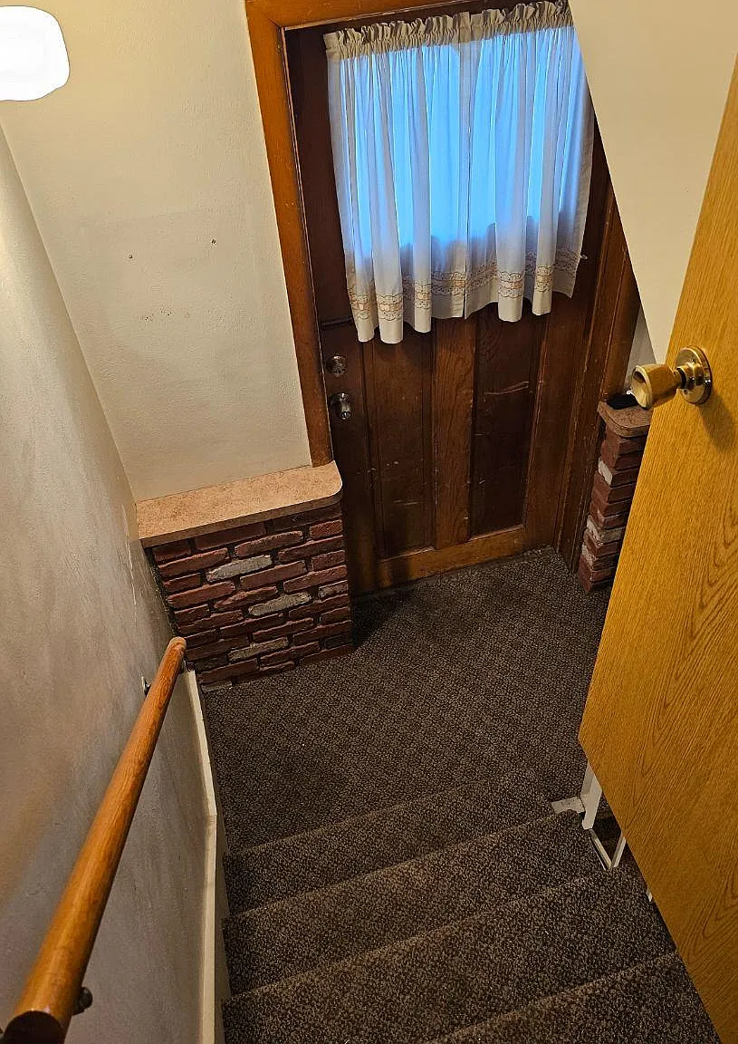 3 bed, 1.5 bath, 1224 sqft, $2,000 — Photo 4