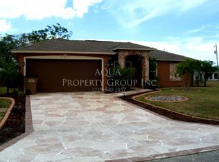 148 SE 27th Ter, Cape Coral, FL 33904