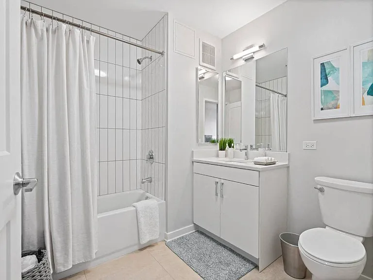 23rd Place Apartments - Market Rate Apartments — Photo 16