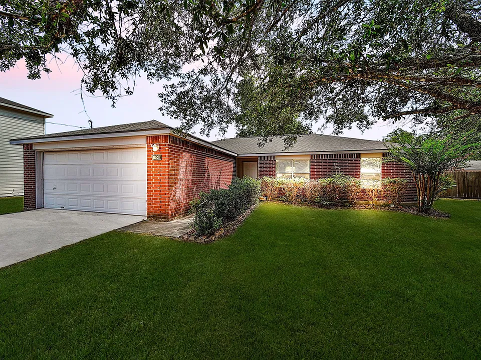 16221 Setting Sun Ct