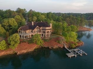 160 Ridgecrest Dr, Alexander City, AL 35010