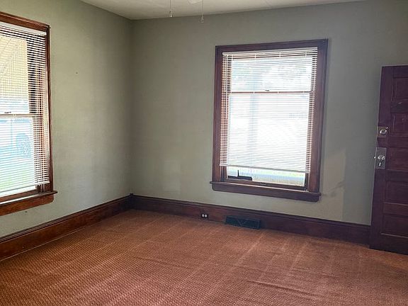 3rd image of 328 W 7th St APT 1