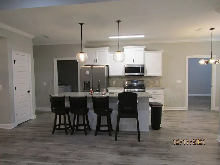 212 Savannah Dr — Photo 6