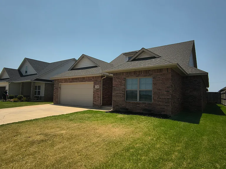 1208 La Vista Ln — Photo 31