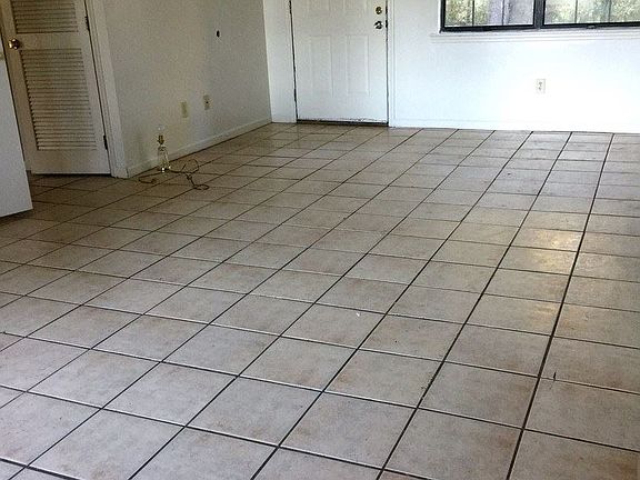5th image of 5616 Scruggs Cir