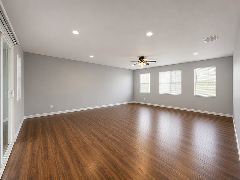 28634 Bay Meadows Ave — Photo 24