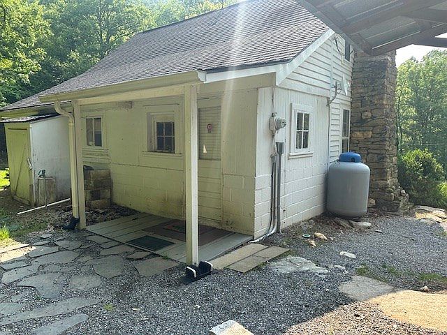 13th image of this home