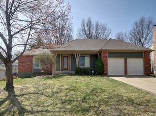 1001 W 121st Ter, Kansas City, MO 64145