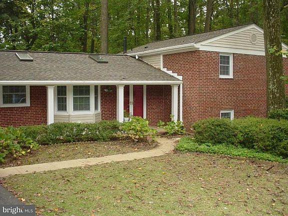 3rd image of 5001 Red Fox Dr