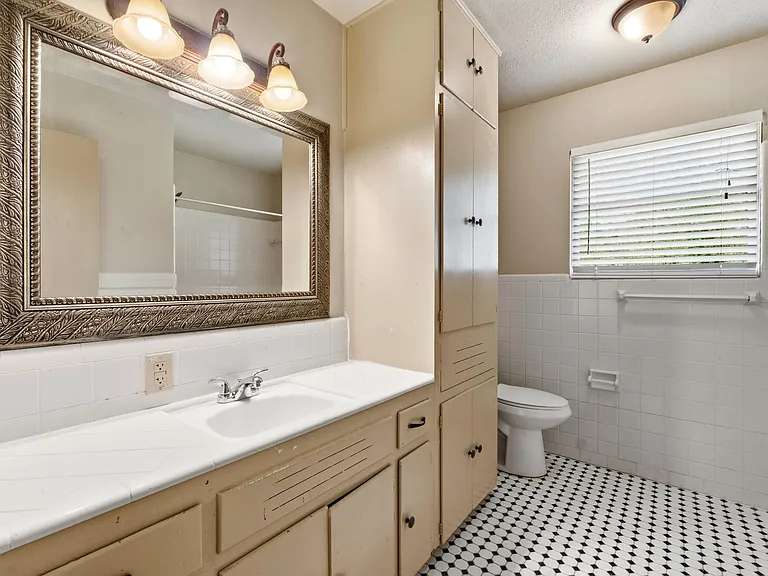 2414 Havenside Dr — Photo 19