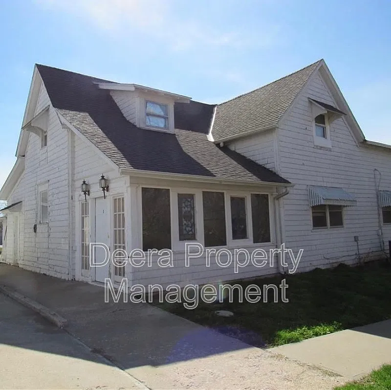 1 bed, 1.0 bath, $800 — Photo 1