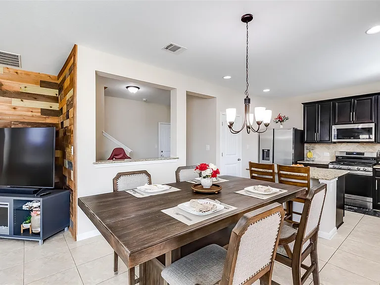 5745 Porano Cir — Photo 14