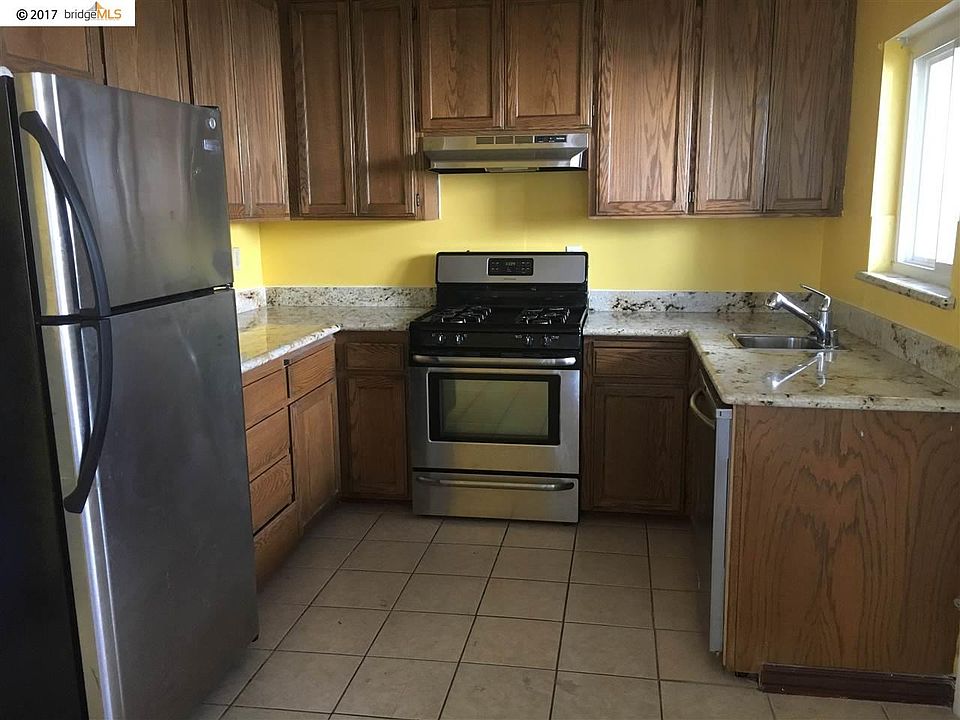 2nd image of 18663 Standish Ave