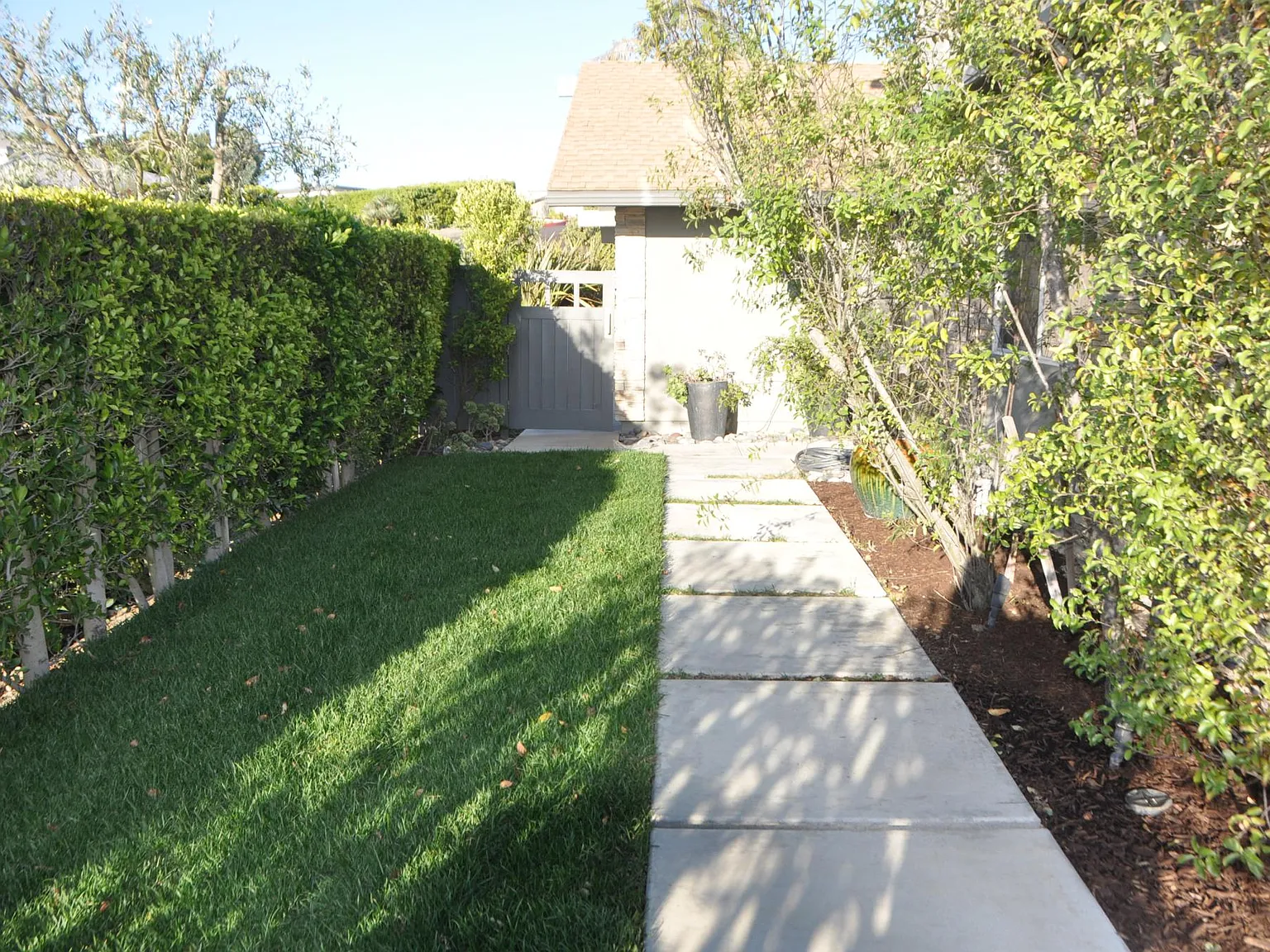 4 bed, 2600 sqft, $11,950 — Photo 4