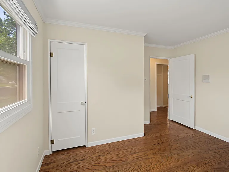 1205 S Cottage Grove Ave — Photo 19