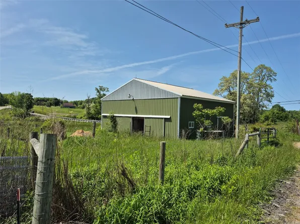 11120 West Rd, Albion, PA 16401