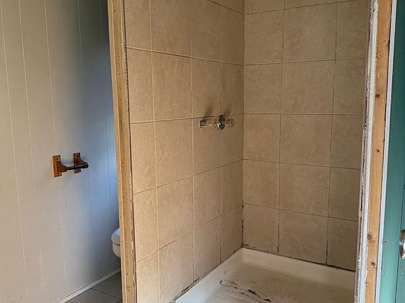 4th image of 9 Clayton Dr