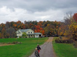 250 Blazey Rd, Victor, NY 14564