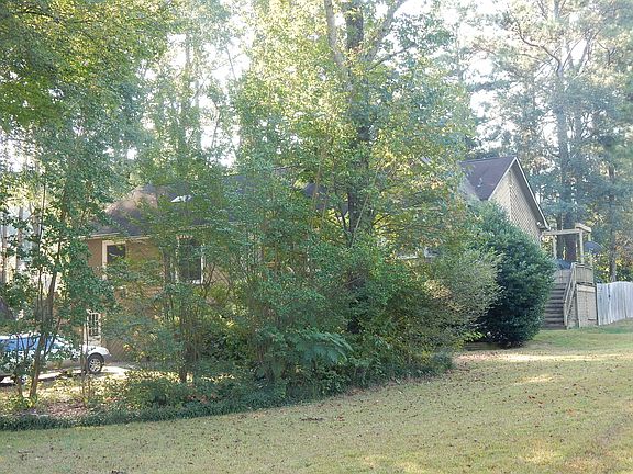 3rd image of 3610 Blackwell Run