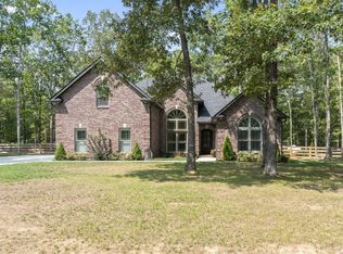 136 Winterberry Cir, Manchester, TN 37355