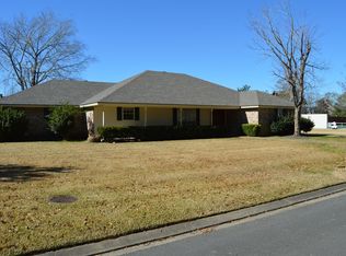 501 N Locksley Dr, Lafayette, LA 70508