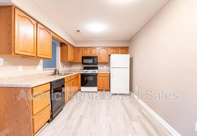 334 Hawthorne Oaks Way — Photo 10