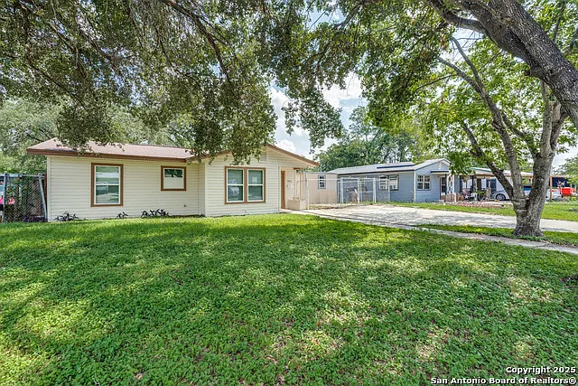 Building Photo - 326 Sublett Dr