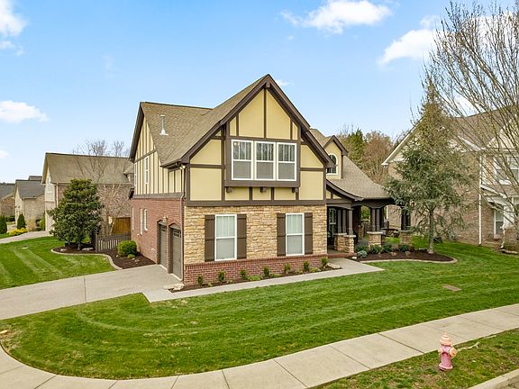 3rd image of 8936 Macauley Ln