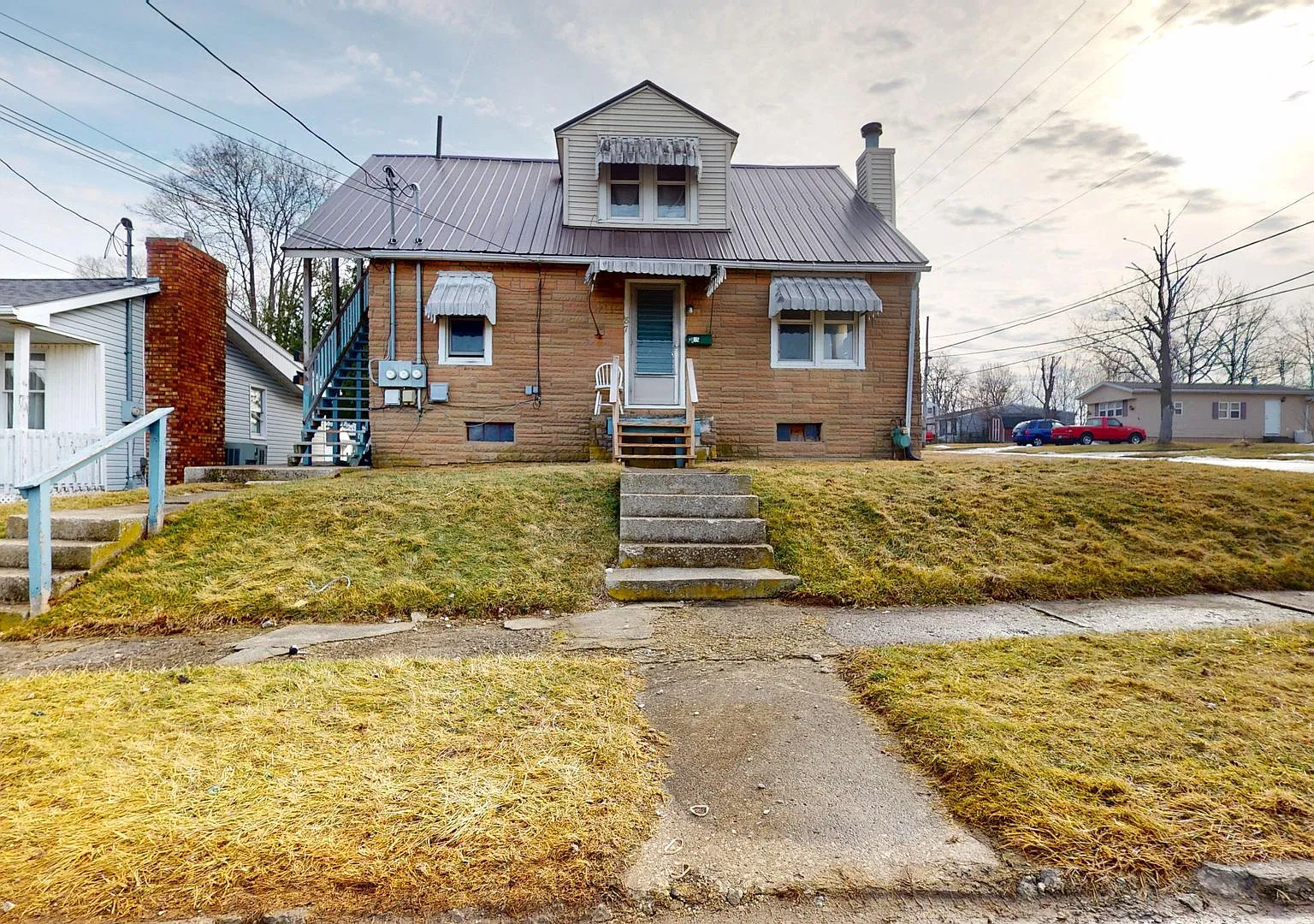 87 Mack Ave — Photo 1