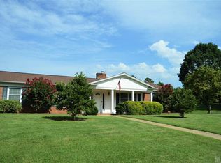 3406 2nd St NW, Hickory, NC 28601