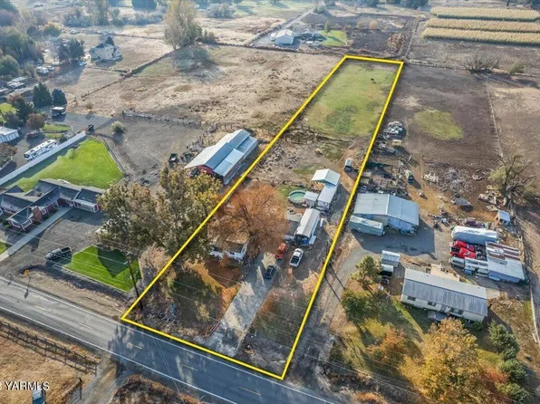 7102 Occidental Rd, Yakima, WA 98903