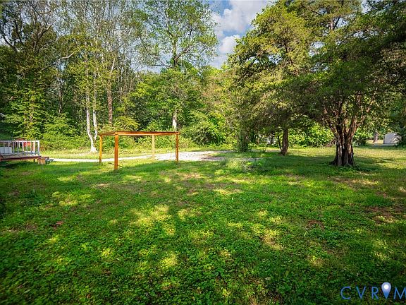 3rd image of 1159 Goosewing Rd