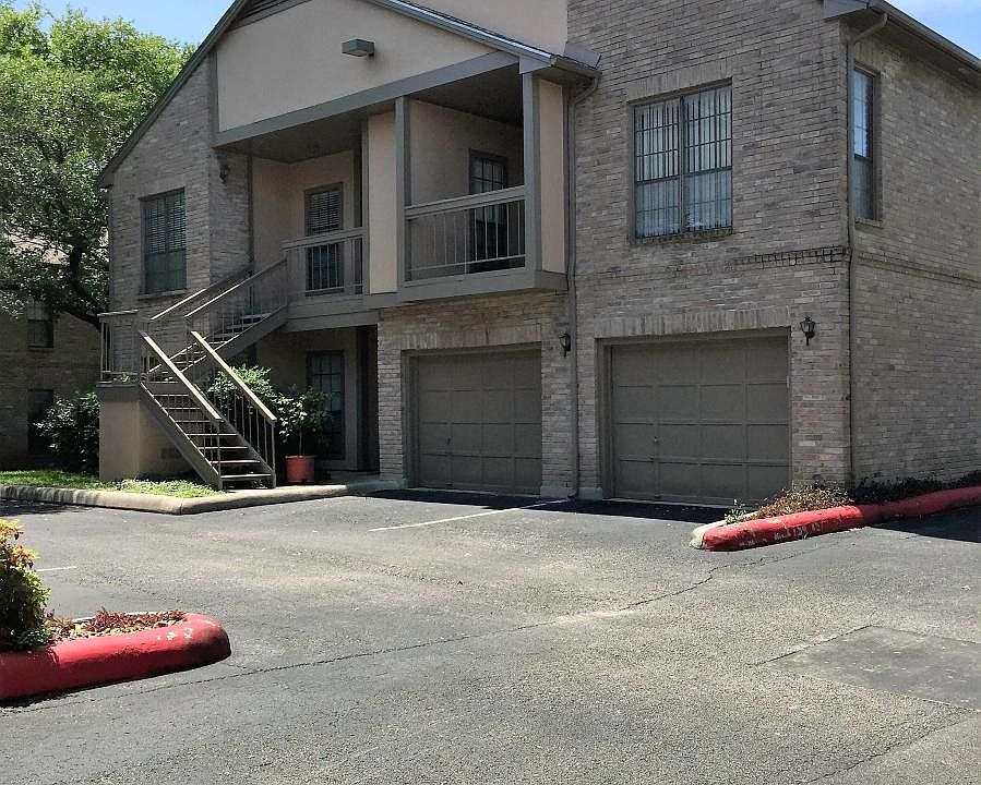 1st image of 11839 Parliament St APT 2121