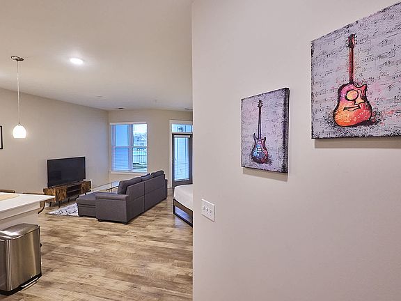 4th image of 530 Massachusetts Avenue Indianapolis Indiana #46-ID1073999P
