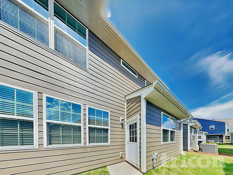 108 Fennec Dr — Photo 28