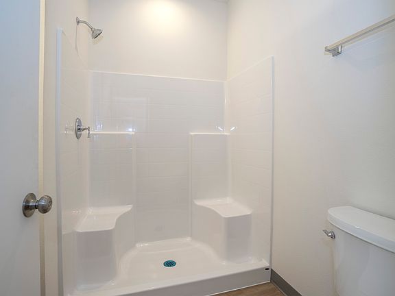 4th image of 4873 S 48th St #A-5