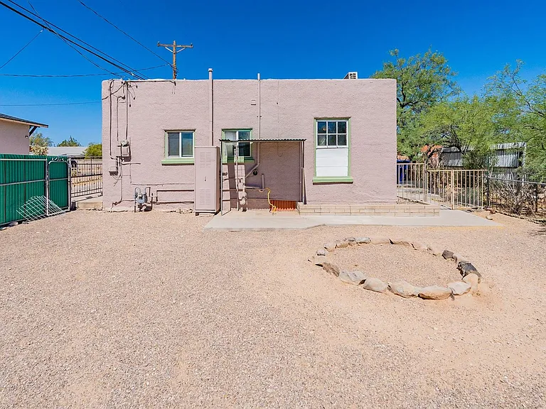 1926 N. Fremont Ave. — Photo 25