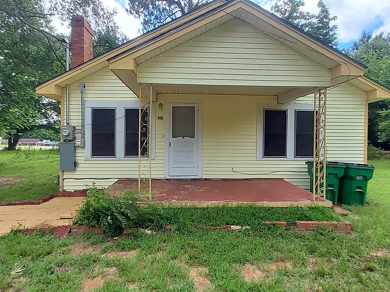 310 Sycamore St — Photo 2